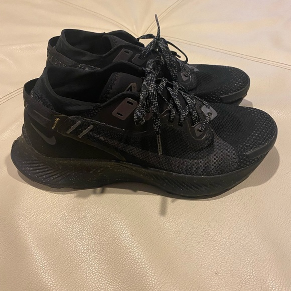 Nike Pegasus Trail GTX 'Black Metallic Dark Grey' - Picture 5 of 9